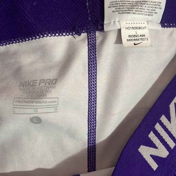 Nike pro shorts adult large - Picture 2 of 2